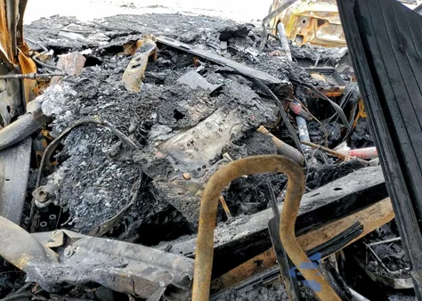 2022 Toyota Camry Le из США, поврежденный, VIN 4T1C11AK4NU023762